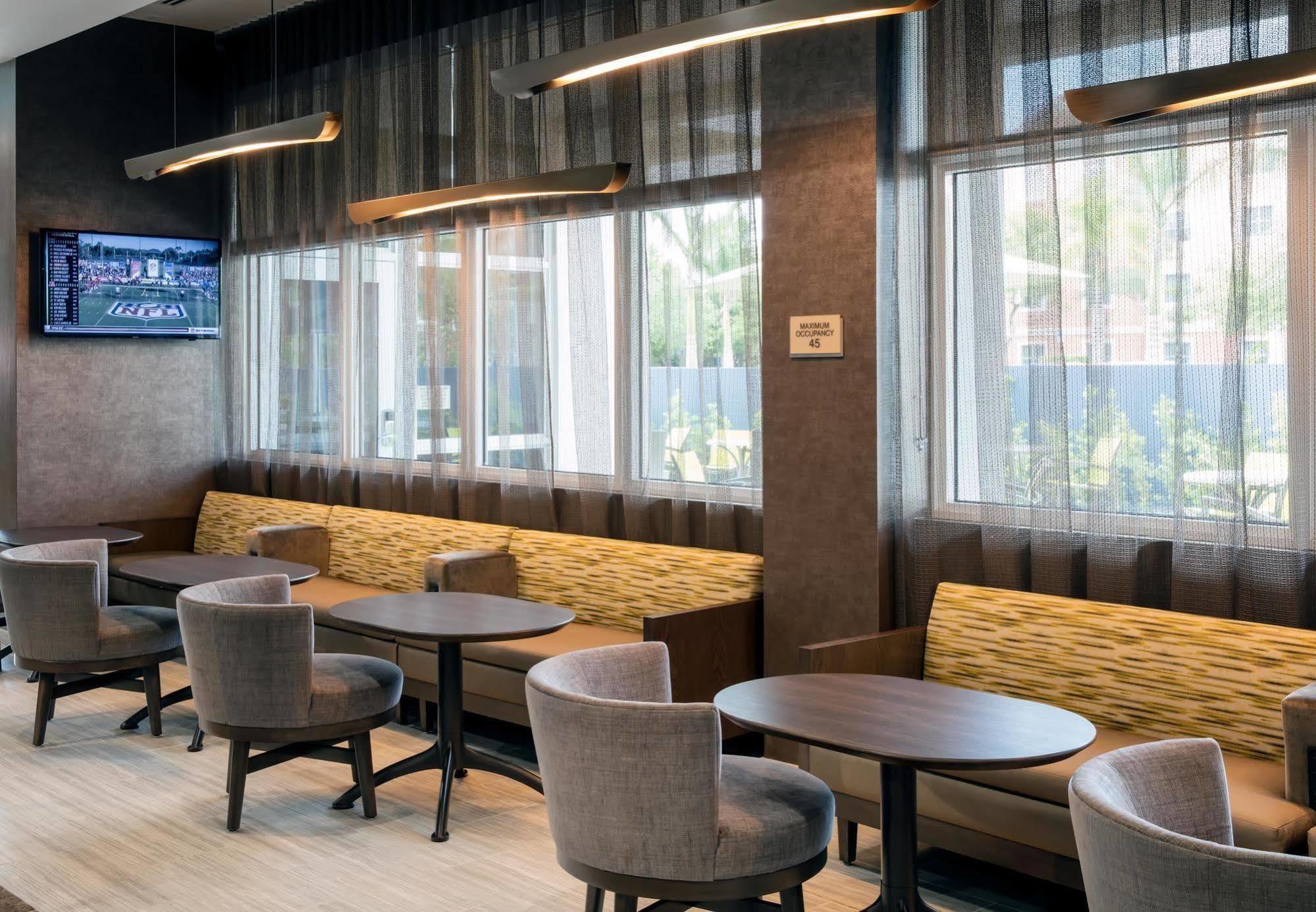 Hotel Springhill By Marriott Miami